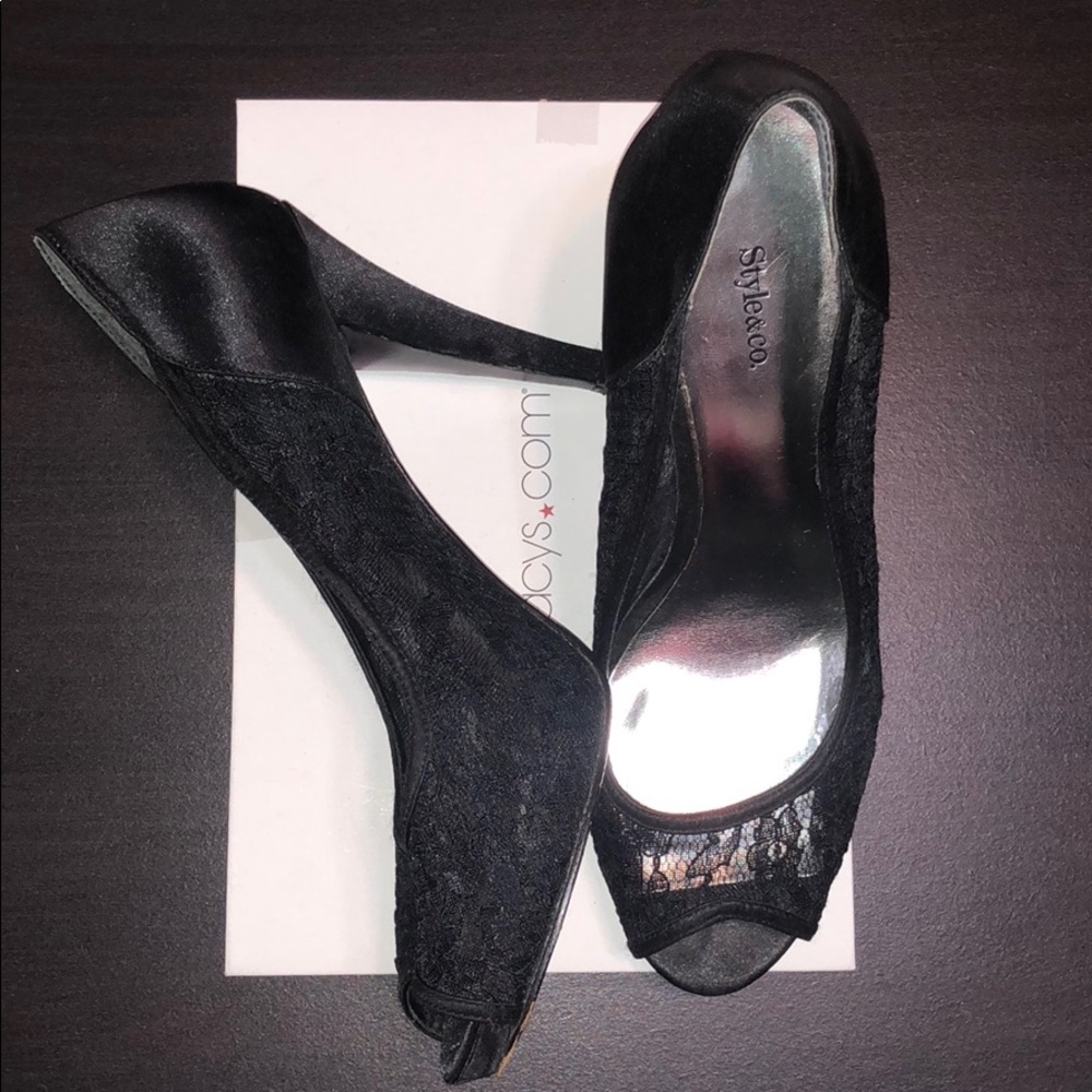 Lace black heels